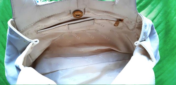 interno-borsa-sfondo-foglia
